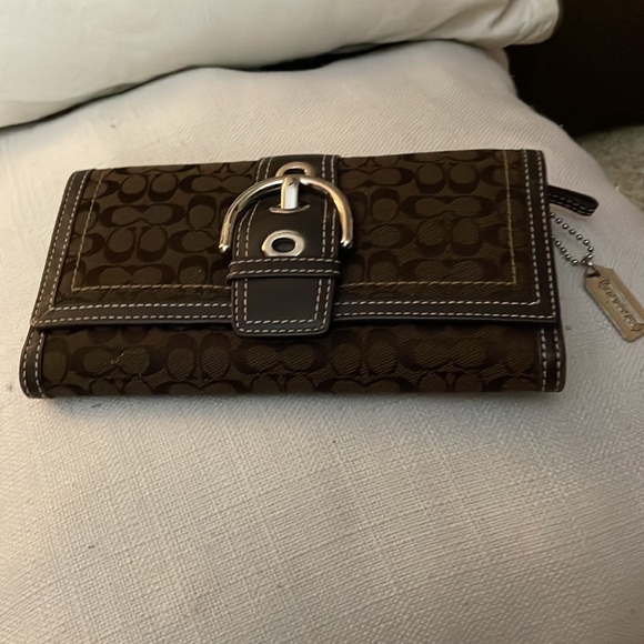 Coach Wallet - Picture 2 of 14